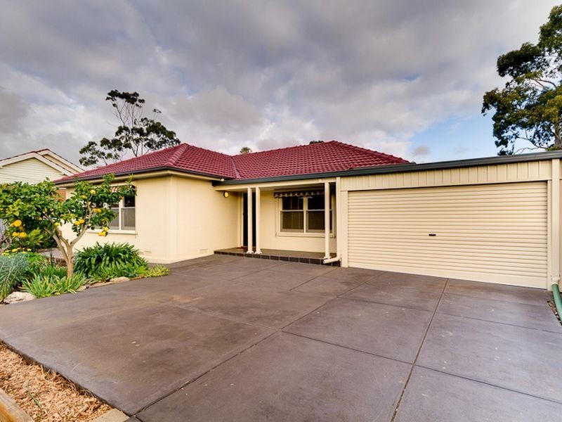 15 Thorne Crescent, Mitchell Park SA 5043