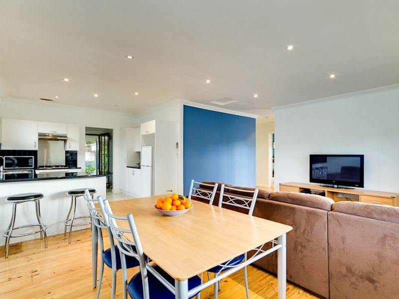 15 Thorne Crescent, Mitchell Park SA 5043