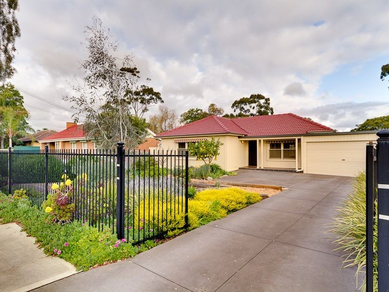 15 Thorne Crescent, Mitchell Park SA 5043