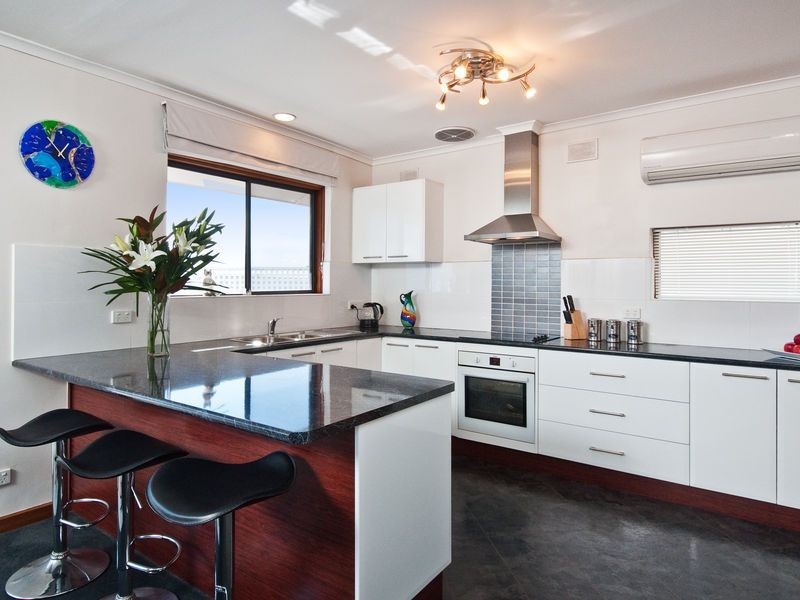 21 Ronald Crescent, Marino SA 5049