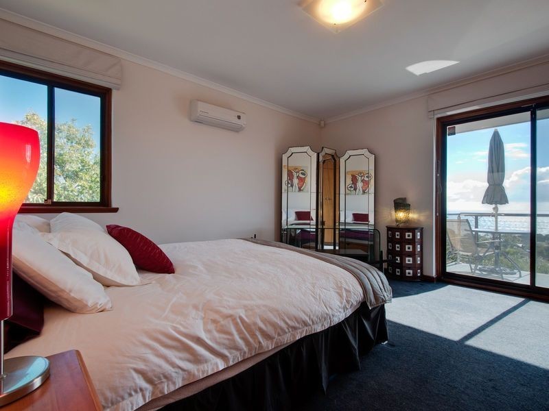 21 Ronald Crescent, Marino SA 5049
