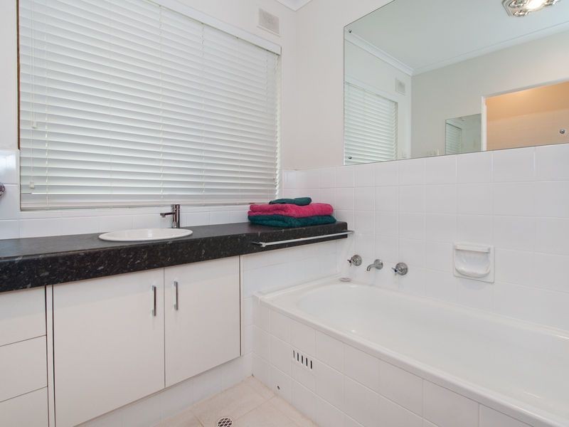 21 Ronald Crescent, Marino SA 5049