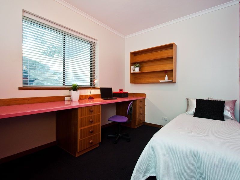 21 Ronald Crescent, Marino SA 5049