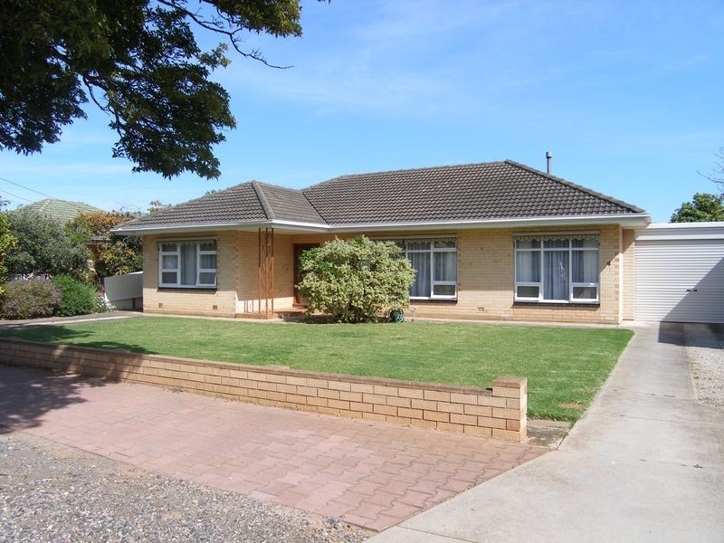 4 Winchester Avenue, Hove SA 5048