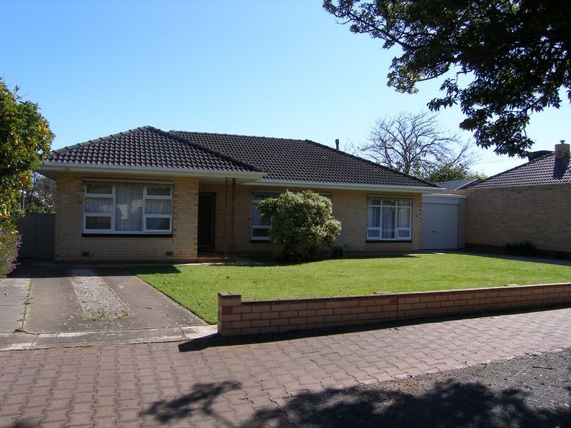 4 Winchester Avenue, Hove SA 5048