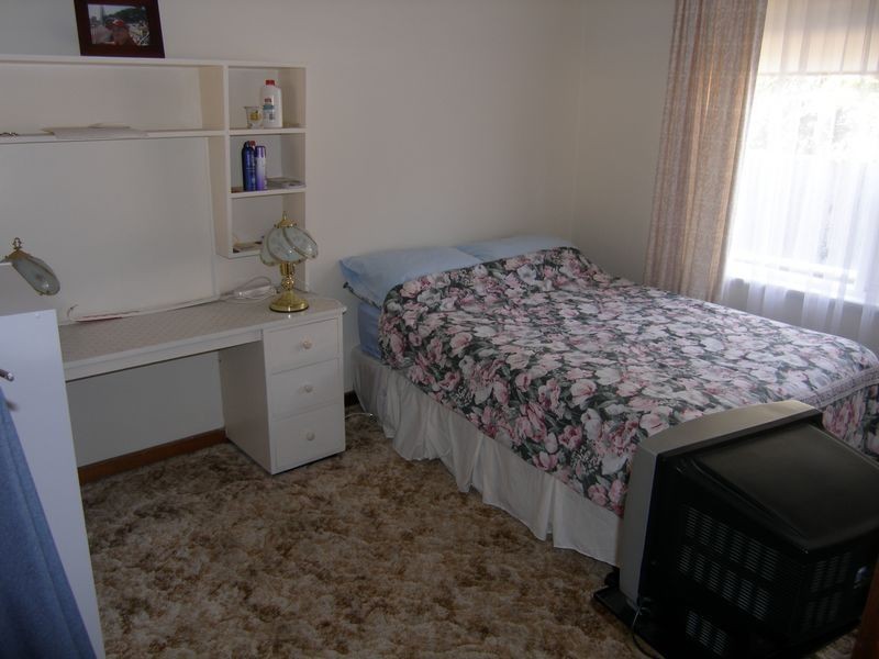 4 Winchester Avenue, Hove SA 5048