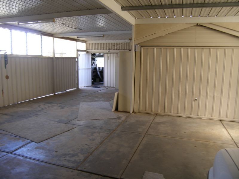 4 Winchester Avenue, Hove SA 5048