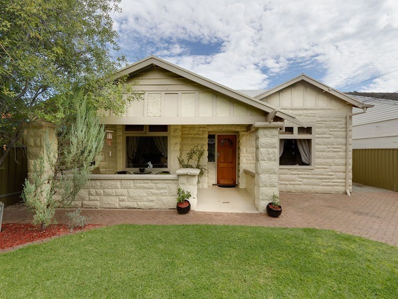 12 Caroona Avenue, Hove SA 5048