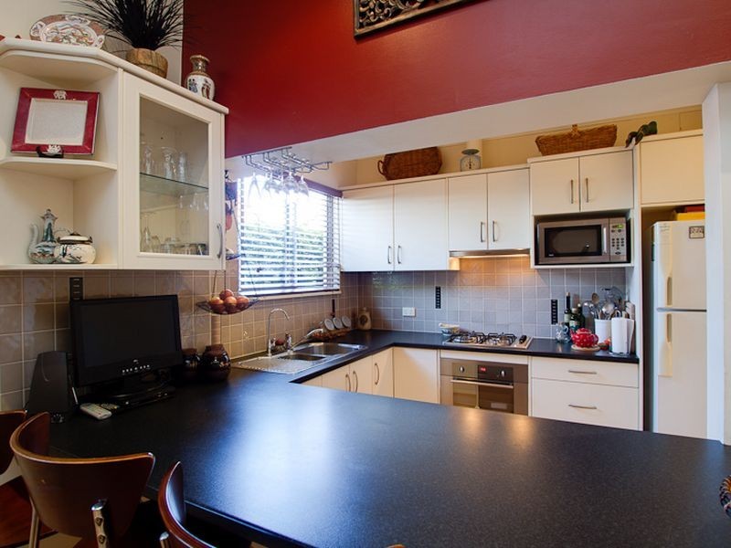 12 Caroona Avenue, Hove SA 5048