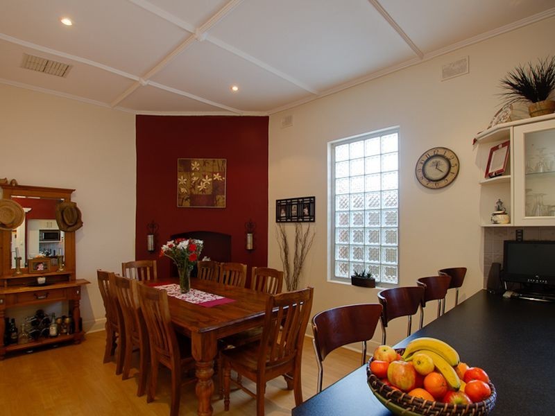 12 Caroona Avenue, Hove SA 5048