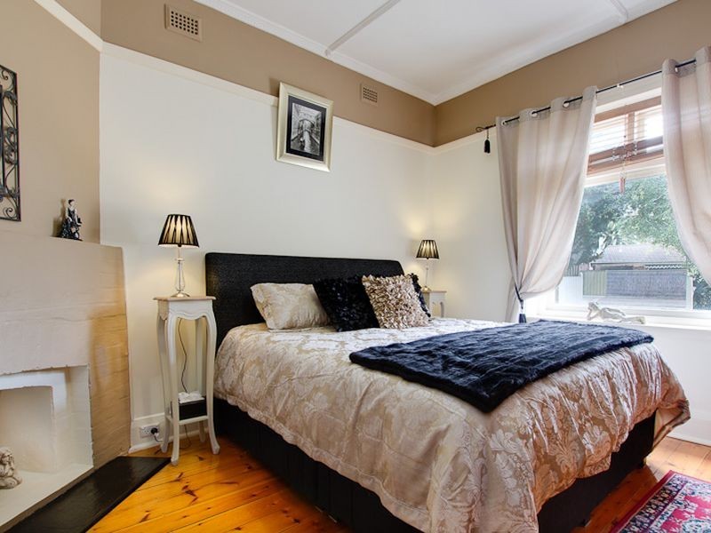 12 Caroona Avenue, Hove SA 5048