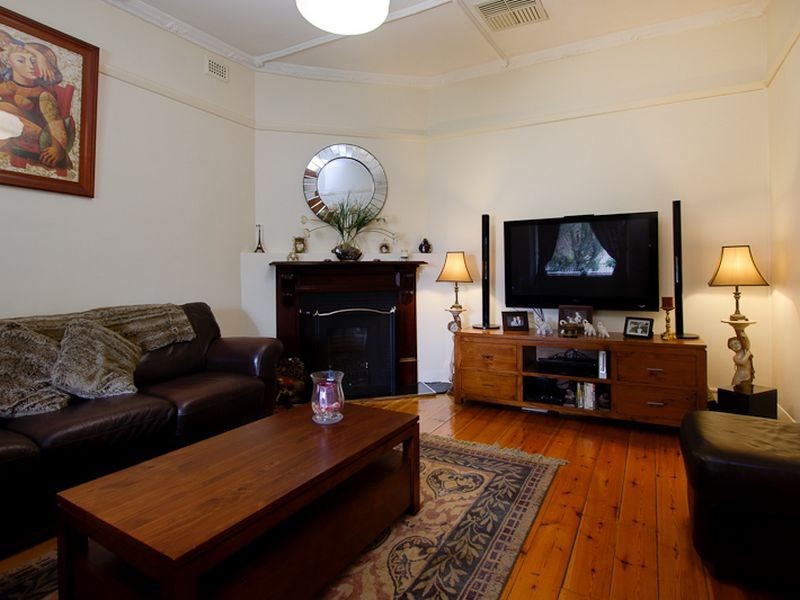 12 Caroona Avenue, Hove SA 5048