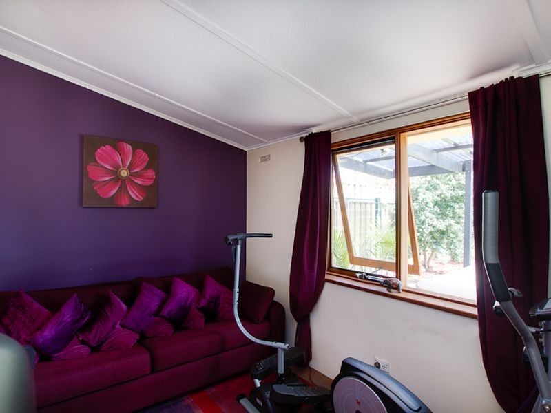 12 Caroona Avenue, Hove SA 5048