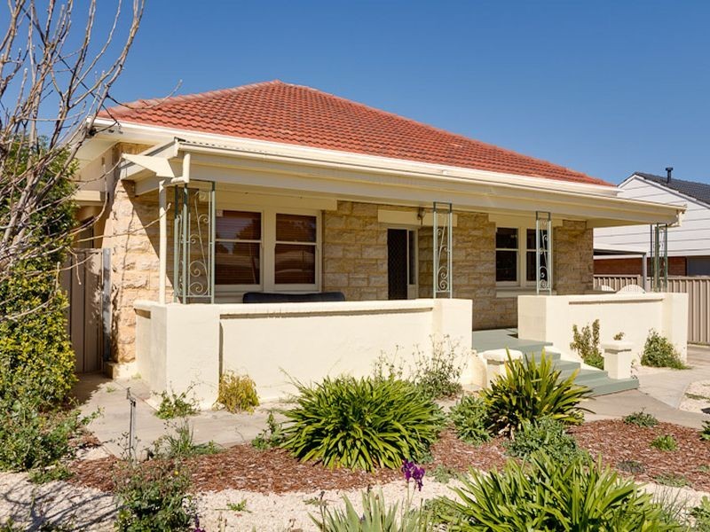 2 Lamington Avenue, Seacliff Park SA 5049
