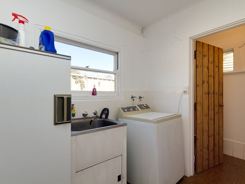 2 Lamington Avenue, Seacliff Park SA 5049