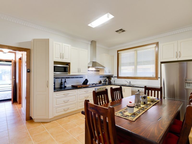 18 Angus Avenue, Edwardstown SA 5039