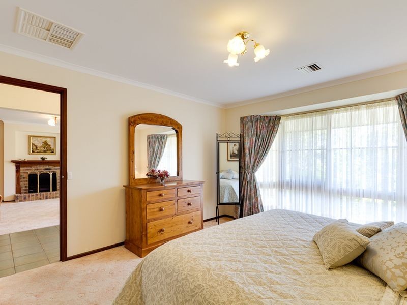 12 Springwood Court, Aberfoyle Park SA 5159