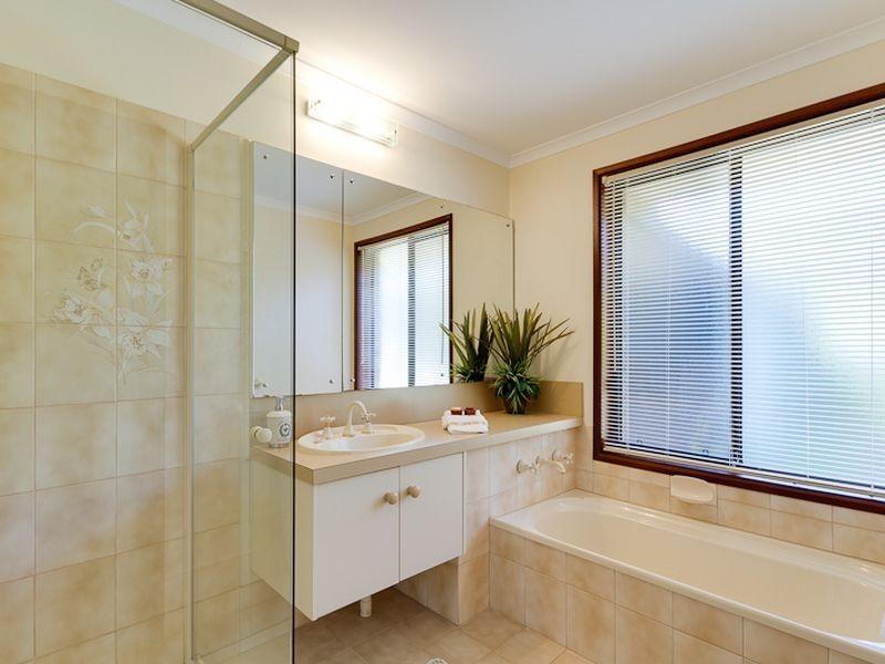 12 Springwood Court, Aberfoyle Park SA 5159