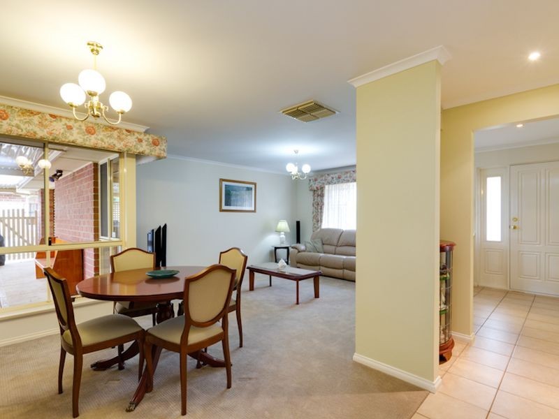 22 Scarborough Tce, Dover Gardens SA 5048