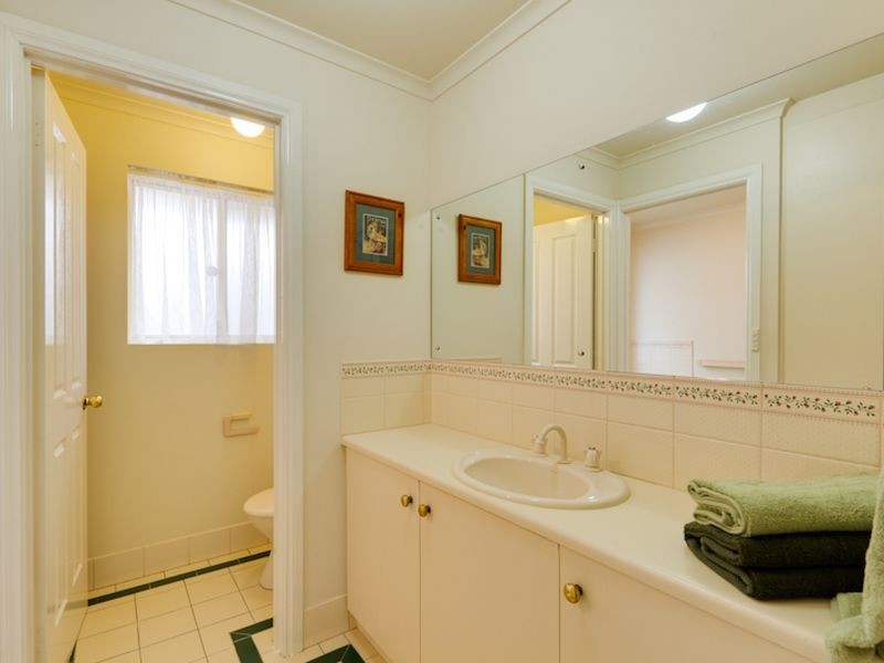 22 Scarborough Tce, Dover Gardens SA 5048