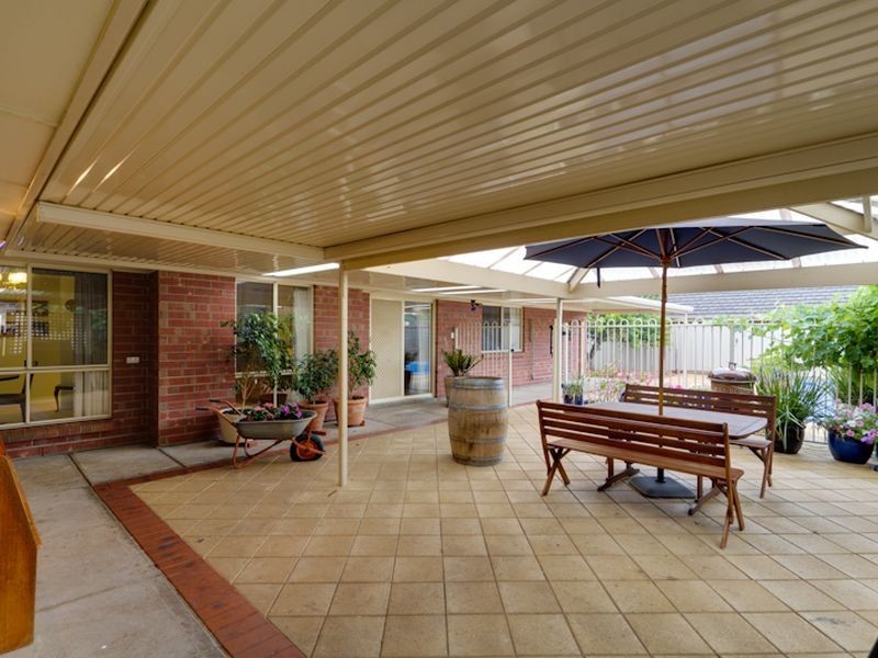 22 Scarborough Tce, Dover Gardens SA 5048
