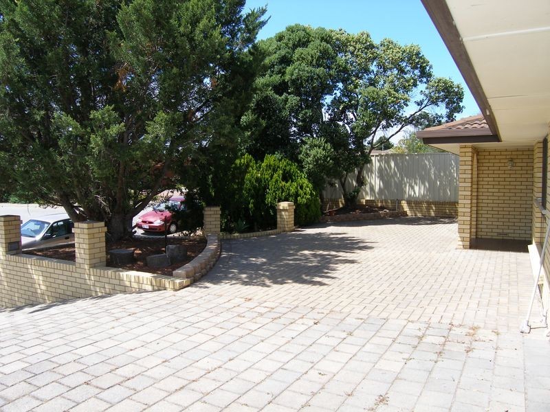 58 Glenhelen Road, Morphett Vale SA 5162