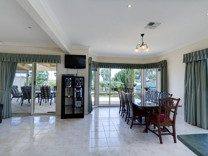 17 West Street, Seacliff Park SA 5049