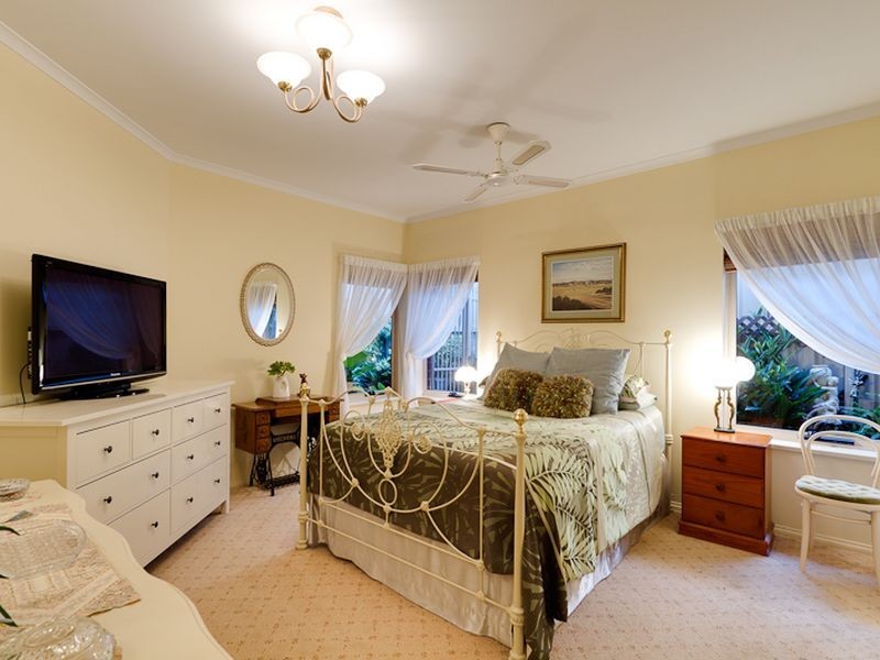 206 Reynell Road, Woodcroft SA 5162