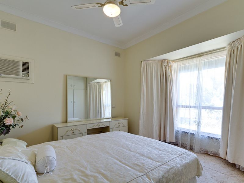 26 Weroona Avenue, Park Holme SA 5043