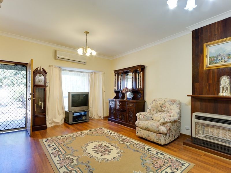 26 Weroona Avenue, Park Holme SA 5043