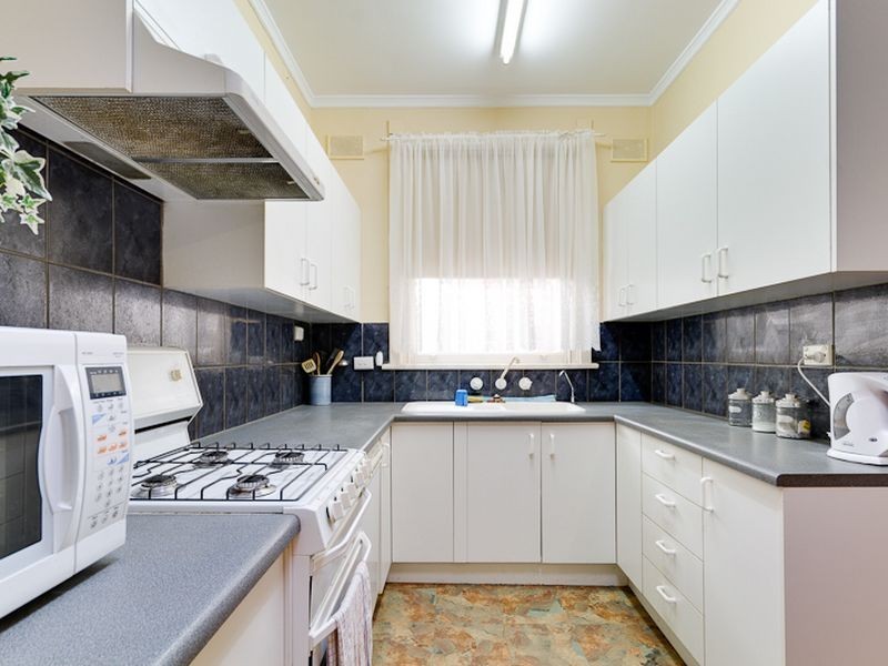 26 Weroona Avenue, Park Holme SA 5043