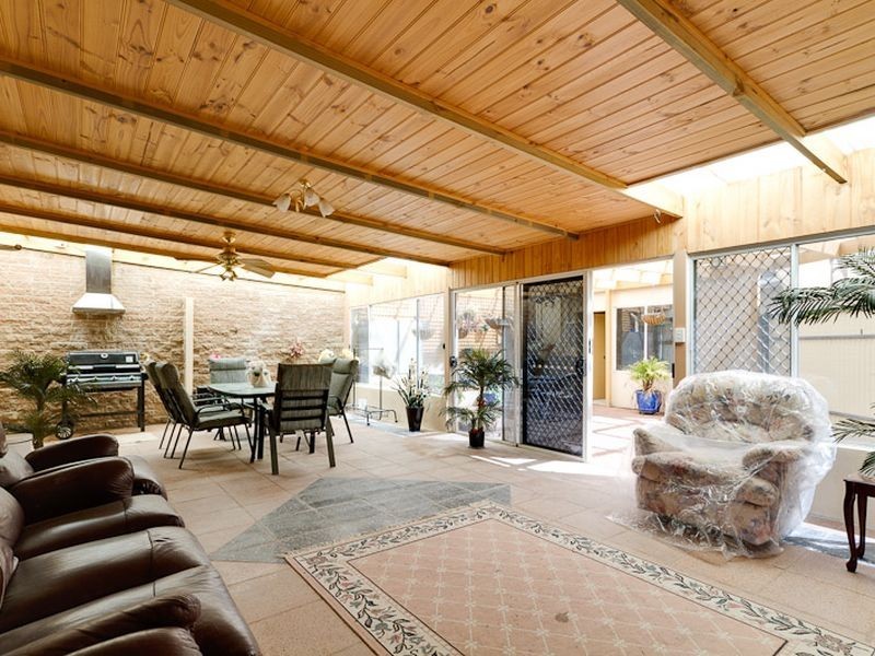 26 Weroona Avenue, Park Holme SA 5043