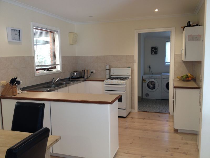 4 Morialta Steet, Hallett Cove SA 5158