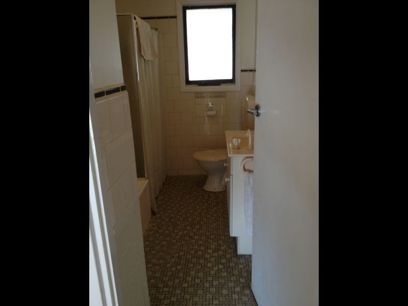 4 Morialta Steet, Hallett Cove SA 5158