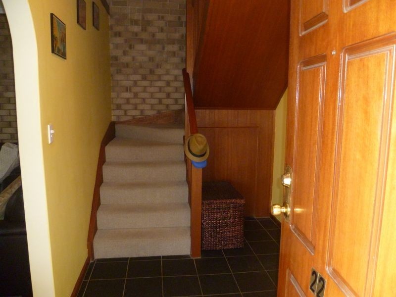 22/2A Karu Crescent, Mitchell Park SA 5043