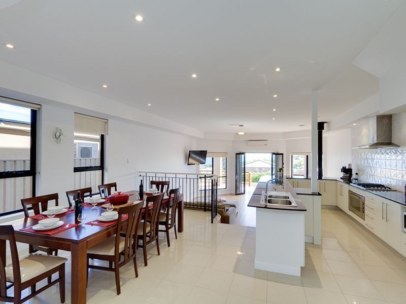 8A Wonggo Street, Hallett Cove SA 5158