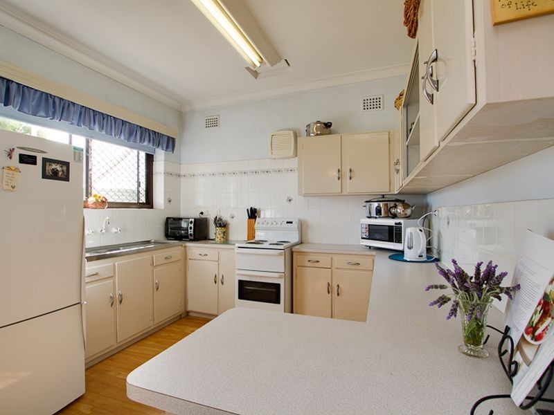 2 Arthur Street, Seacliff Park SA 5049