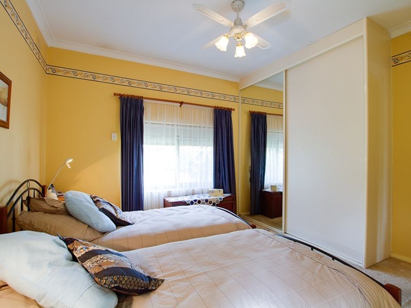 2 Arthur Street, Seacliff Park SA 5049