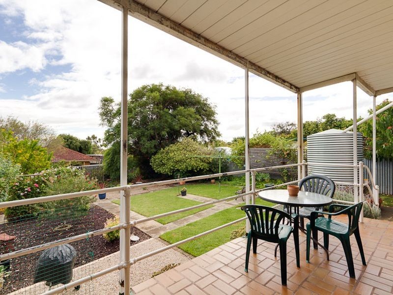 2 Arthur Street, Seacliff Park SA 5049