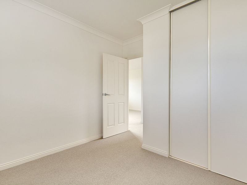 8B Seaview Avenue, Kingston Park SA 5049