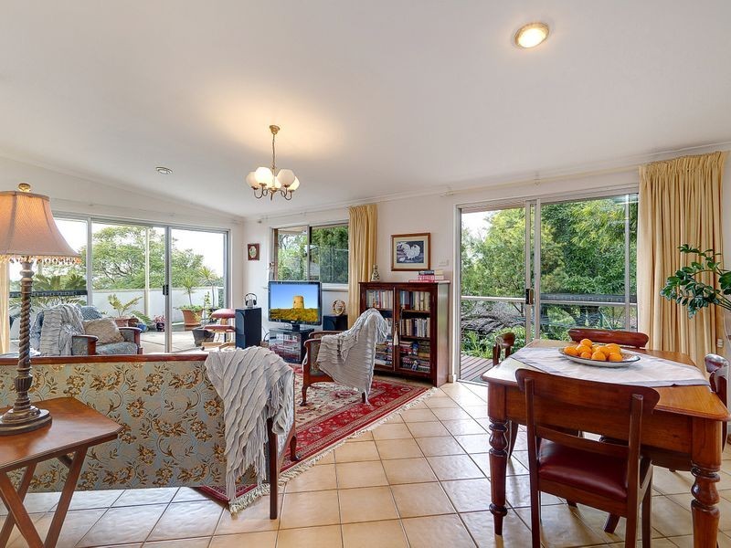 4 West Street, Seacliff Park SA 5049