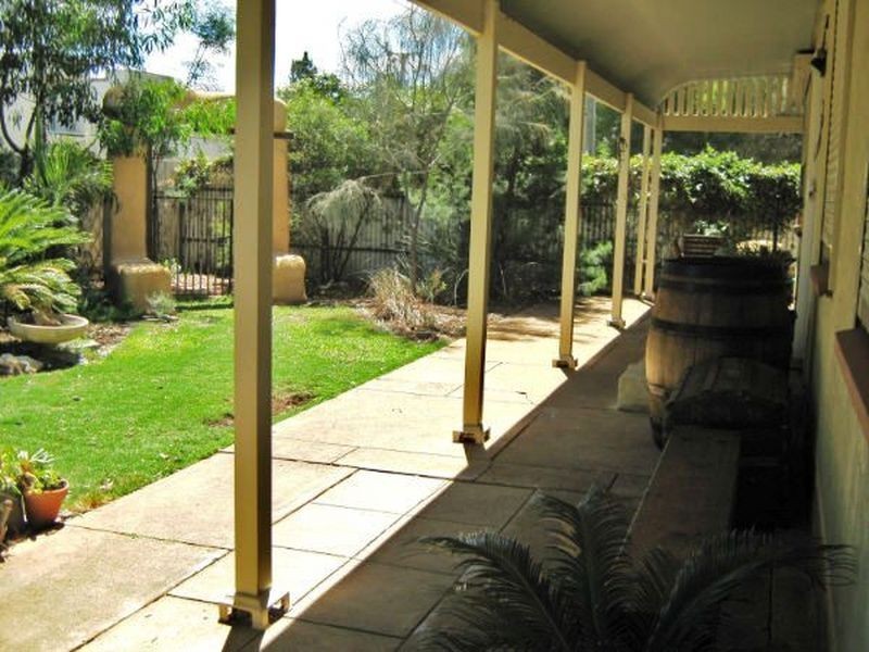 2 Inverness Avenue, Oaklands Park SA 5046