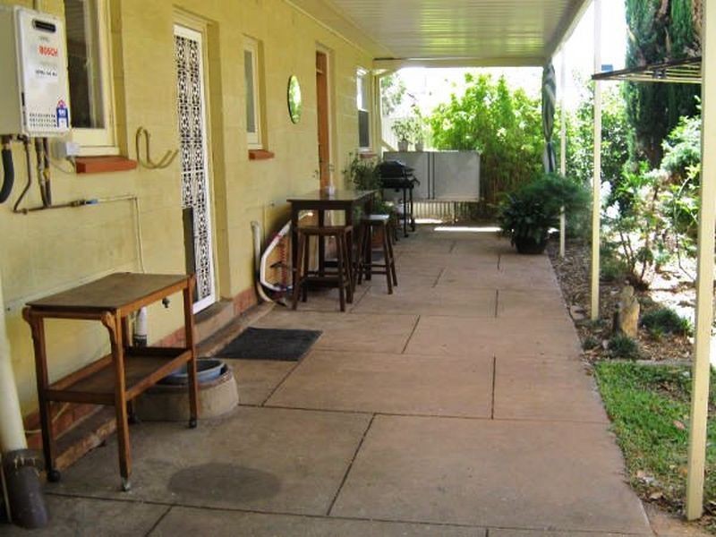 2 Inverness Avenue, Oaklands Park SA 5046