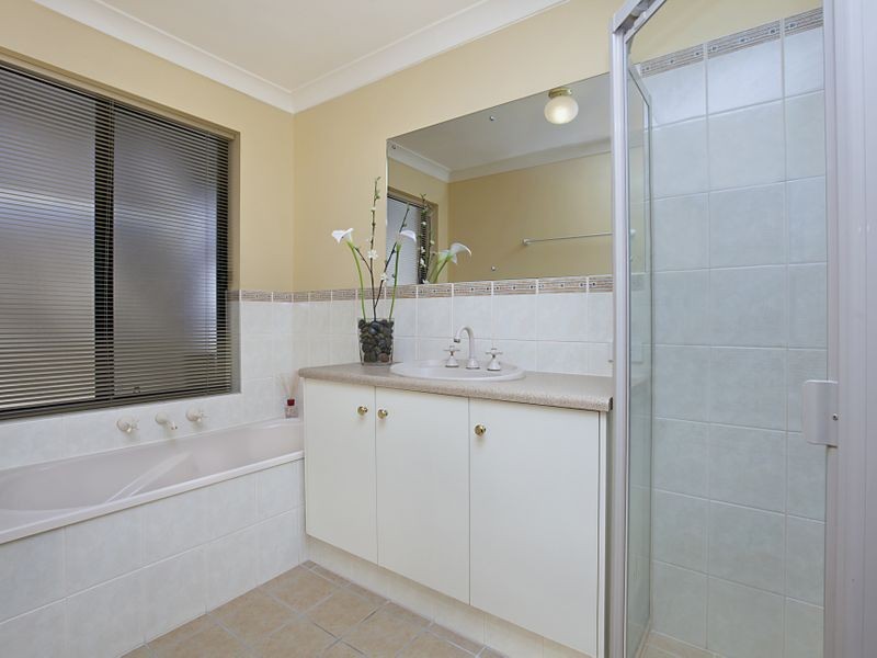 10 Lucy May Drive, Seacliff SA 5049