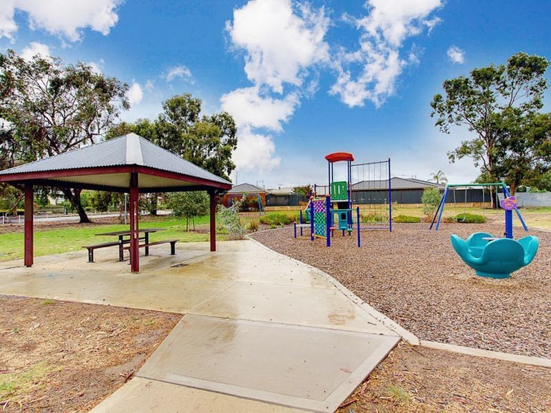 8A Quintus Terrace, Dover Gardens SA 5048