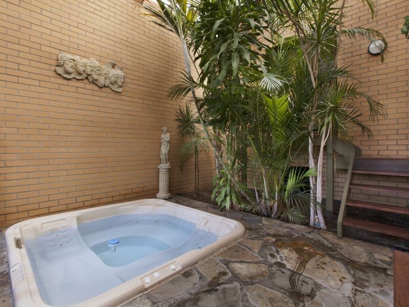 10 West Street, Seacliff Park SA 5049