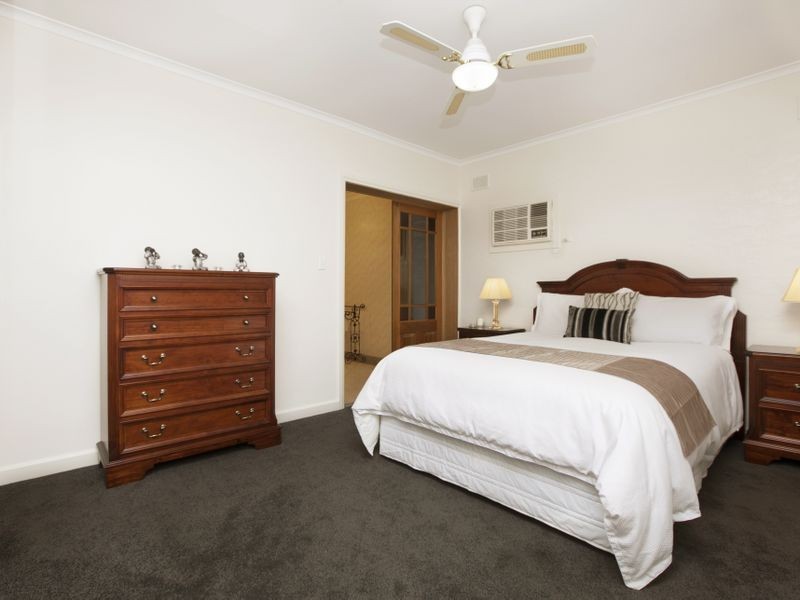 10 West Street, Seacliff Park SA 5049