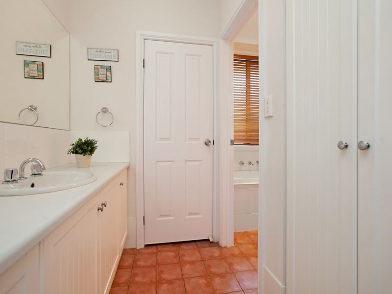 91 The Cove Road, Hallett Cove SA 5158