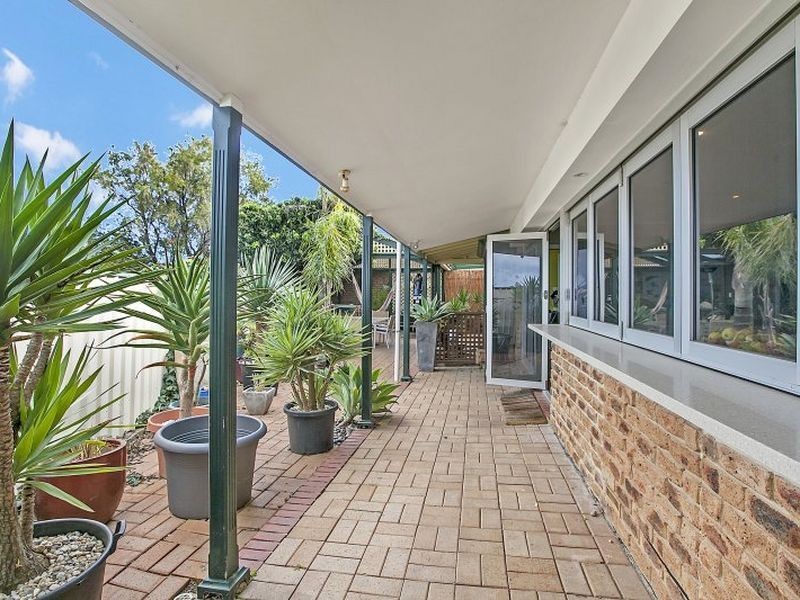 2 Inali Court, Hallett Cove SA 5158