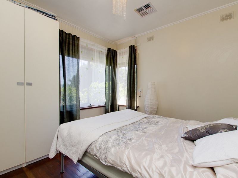 8 Ocean Boulevard, Seacliff Park SA 5049